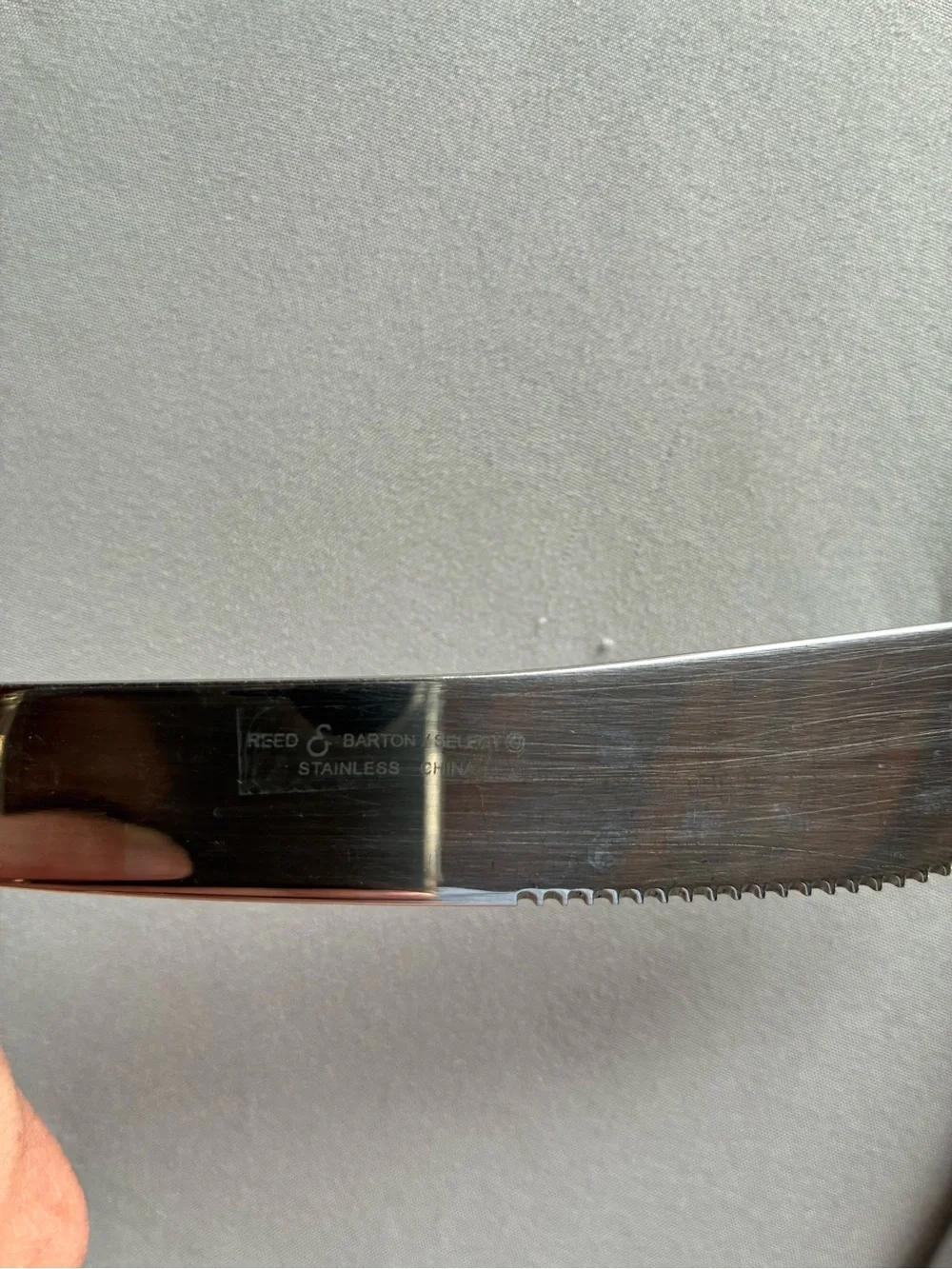 Reed & Barton Crest Pistol Handle Dinner Knives Set of 4 Stainless Flatware